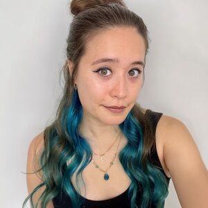 Meet your Posher, Emily